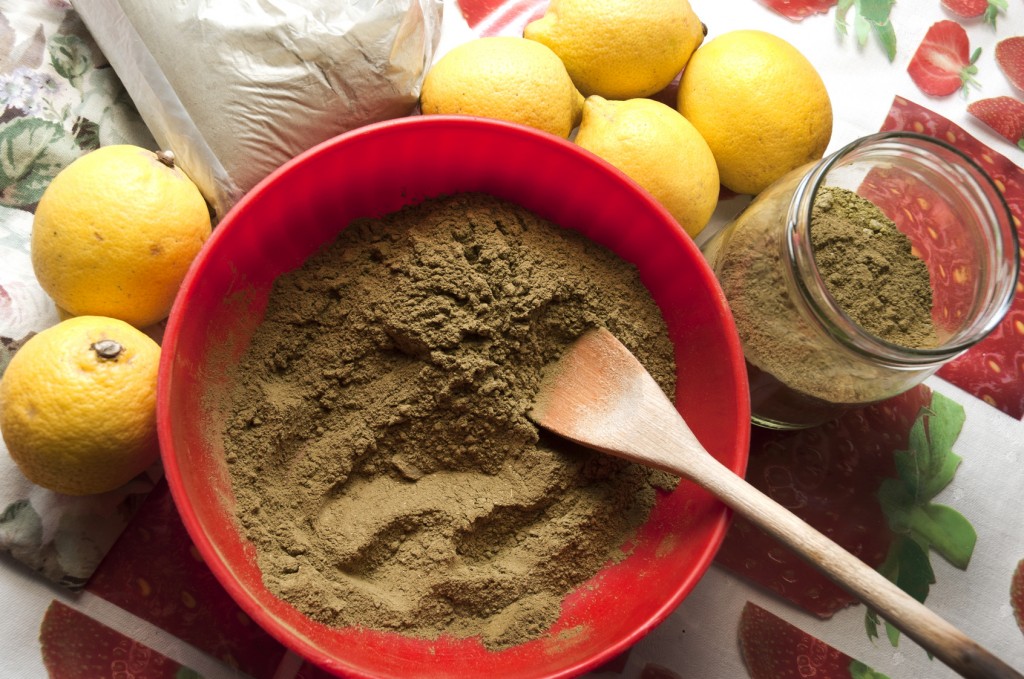 PREPARAZIONE HENNE PER TINTURA CAPELLI