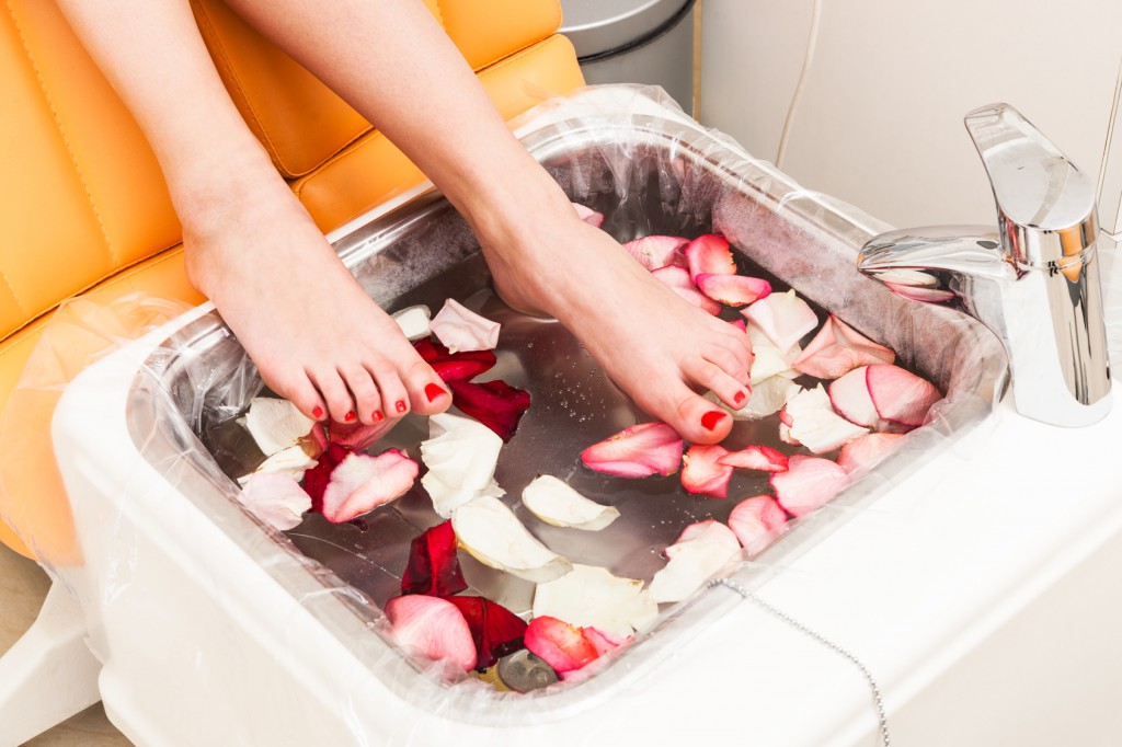 rose petals in pedicure